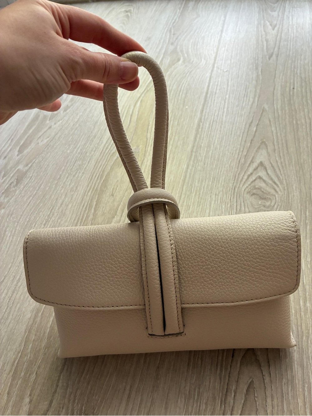 M.Gemi- The Francesca tumbled leather wristlet with detachable strap in Ecru